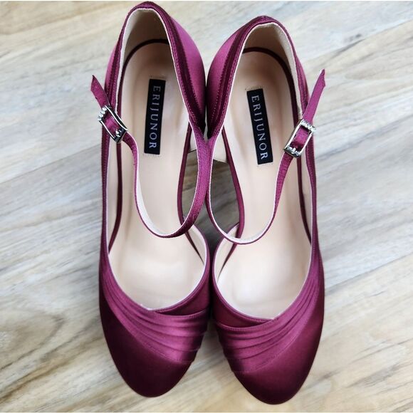 🩵NWOB Burgundy Satin Ankle Strap Kitten Heels Size 8 - Picture 7 of 14